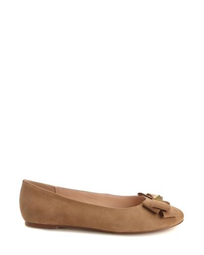 Suede ballet flats with a bow