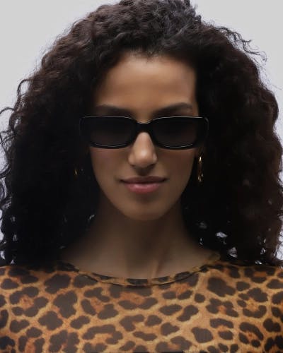 Polarized black square-frame unisex sunglasses