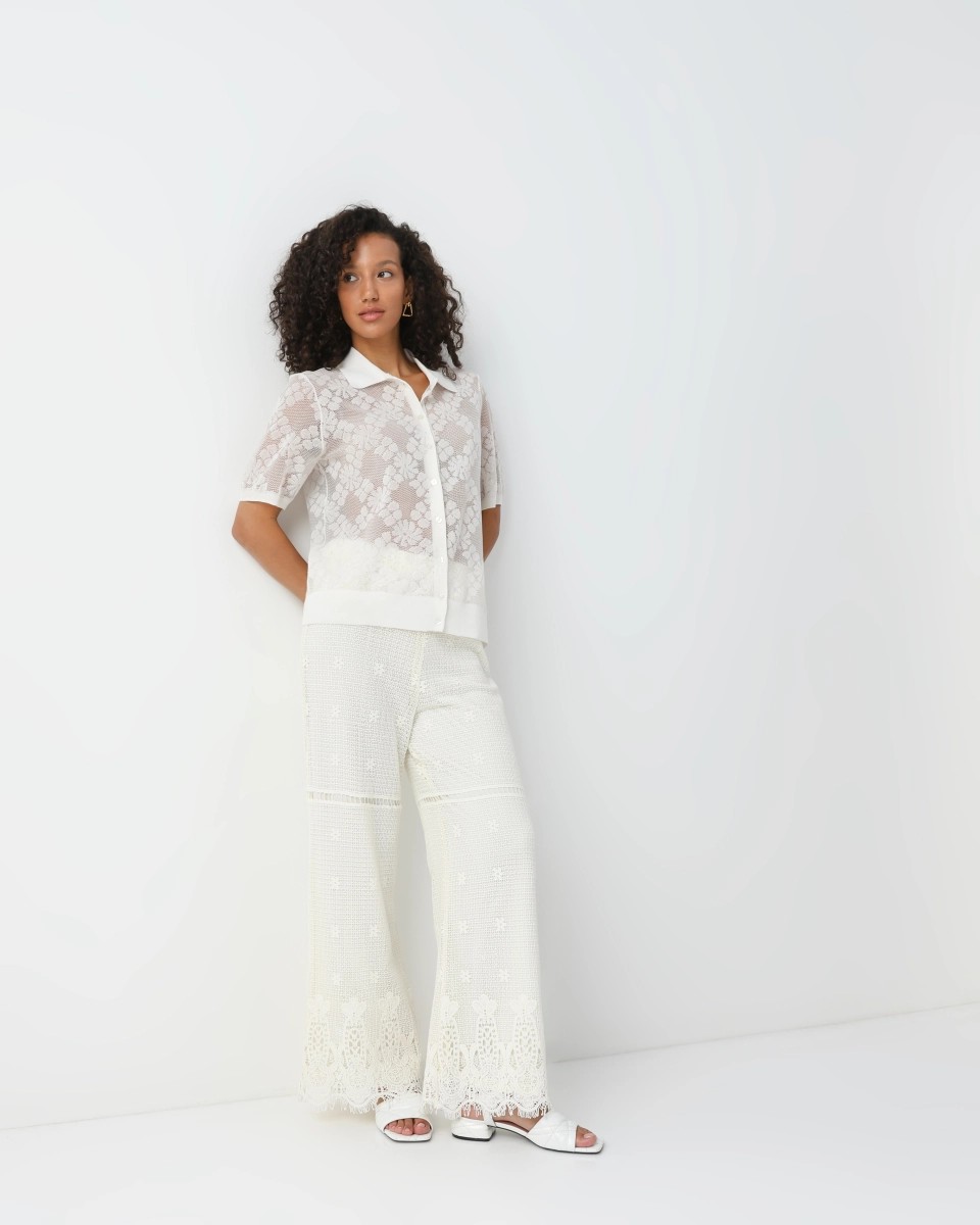 Cropped lace trousers