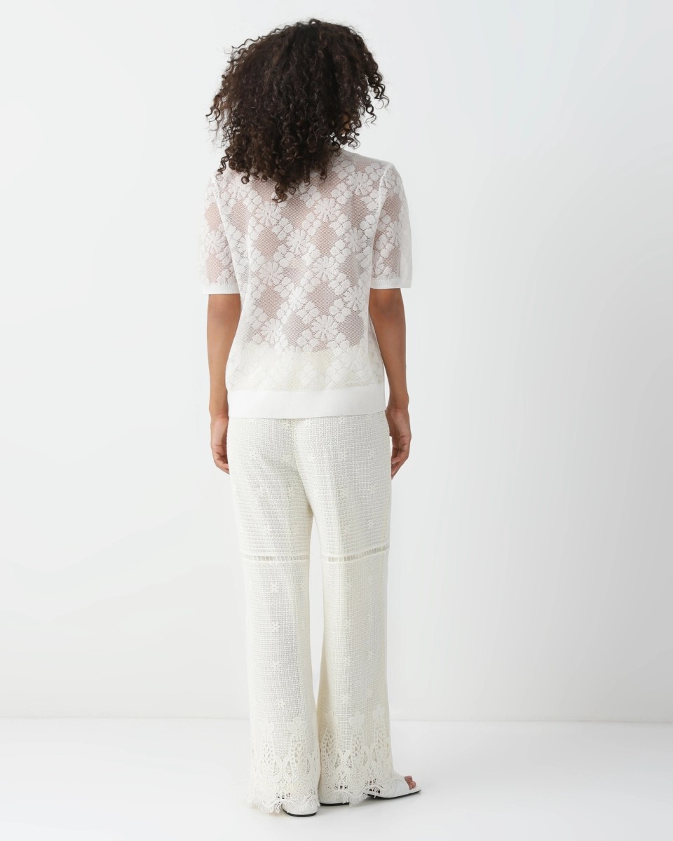 Cropped lace trousers