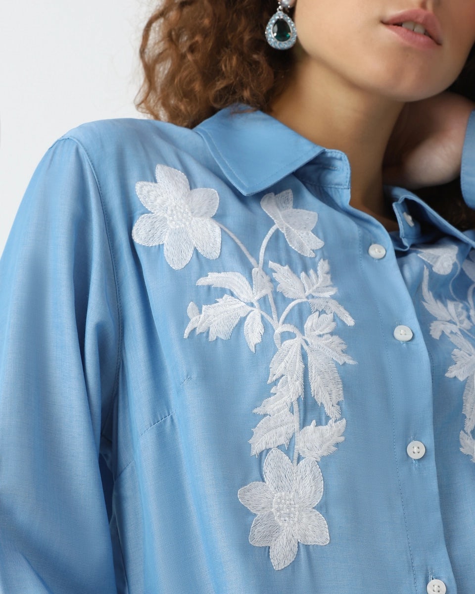 Floral embroidery blouse with pearls buttons