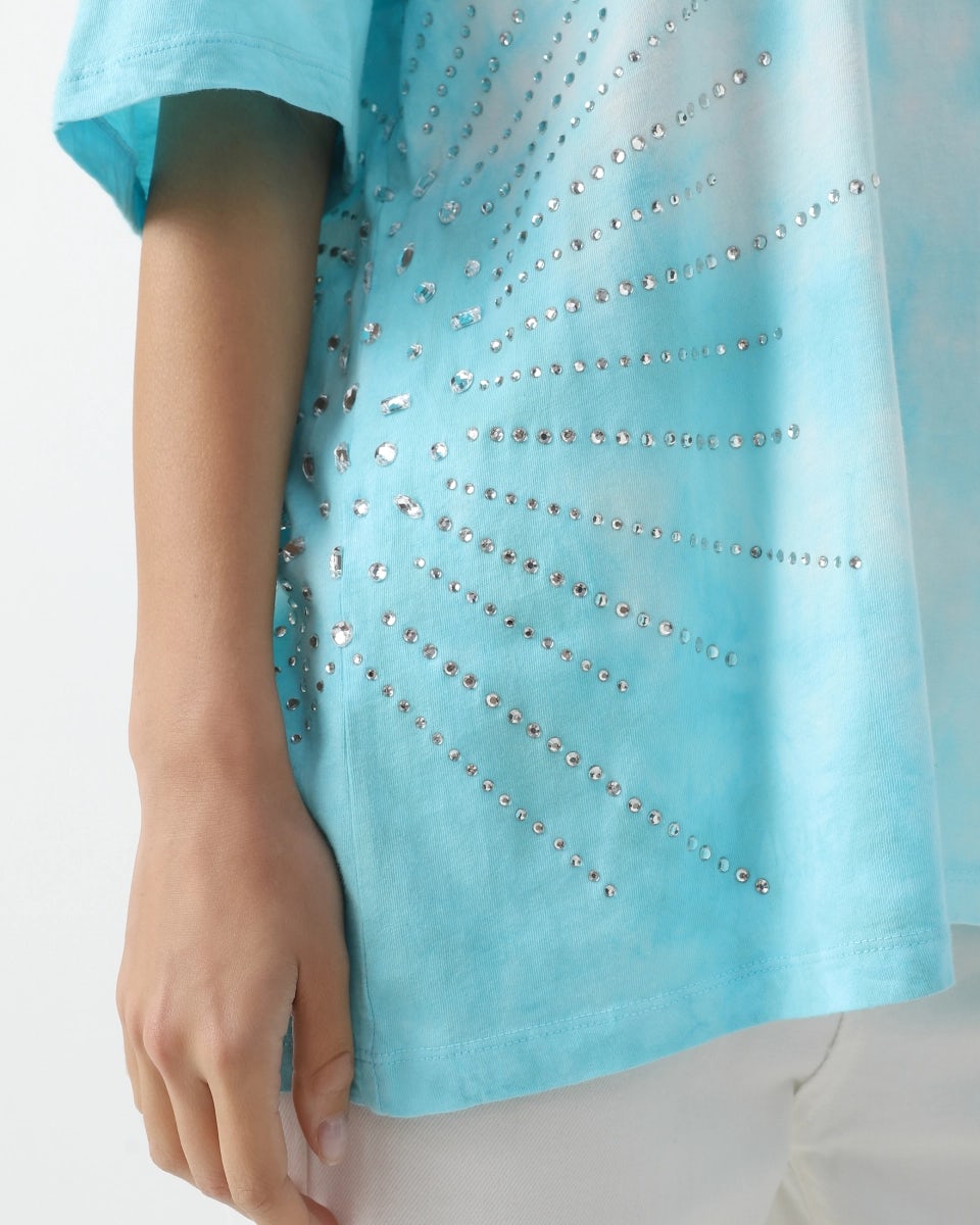 Gradient t-shirt decorated with crystals