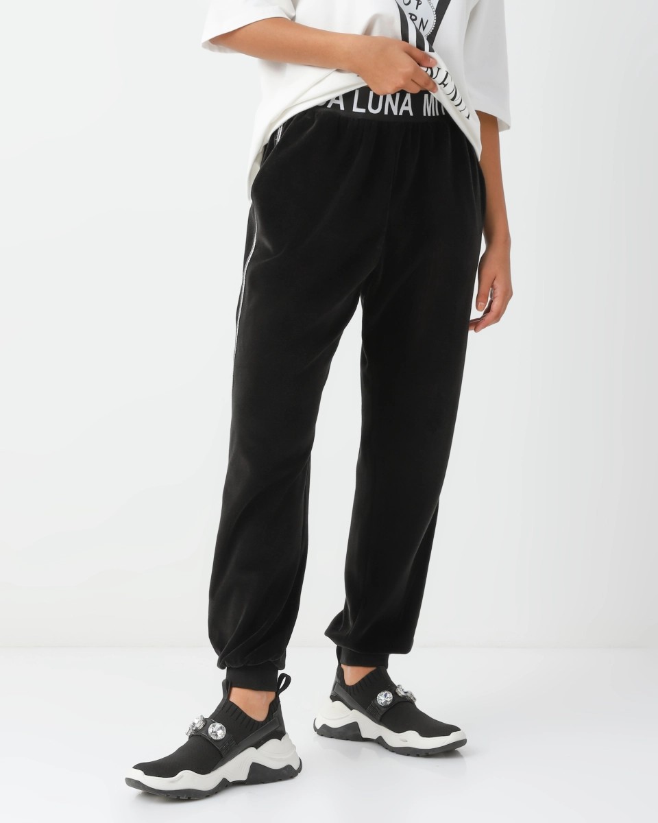 Sweatpants with elastic bands