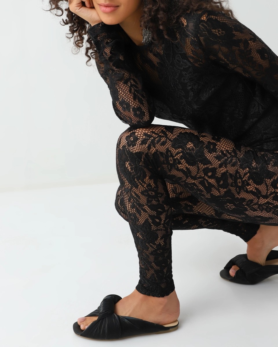 Stretch lace leggings