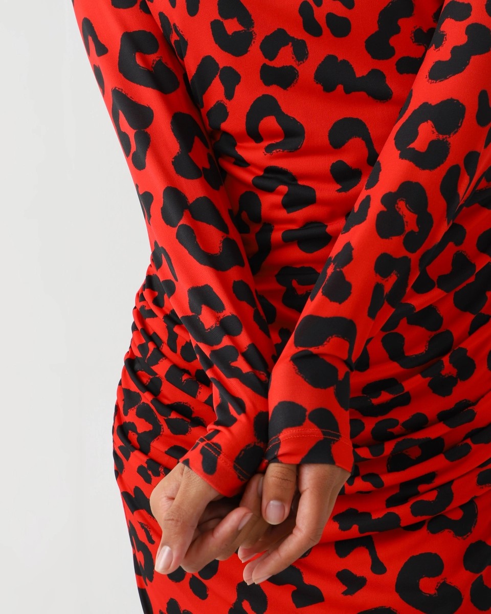 Leopard print slim-fit dress