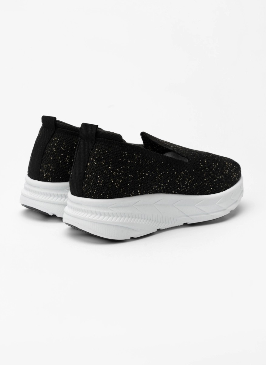 Women's casual slipons with adjustable elastic laces